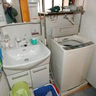 洗面台・洗濯機の位置変更（施工後）