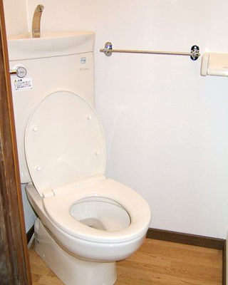 トイレサイズ800mm×800mmのトイレ（施工後）